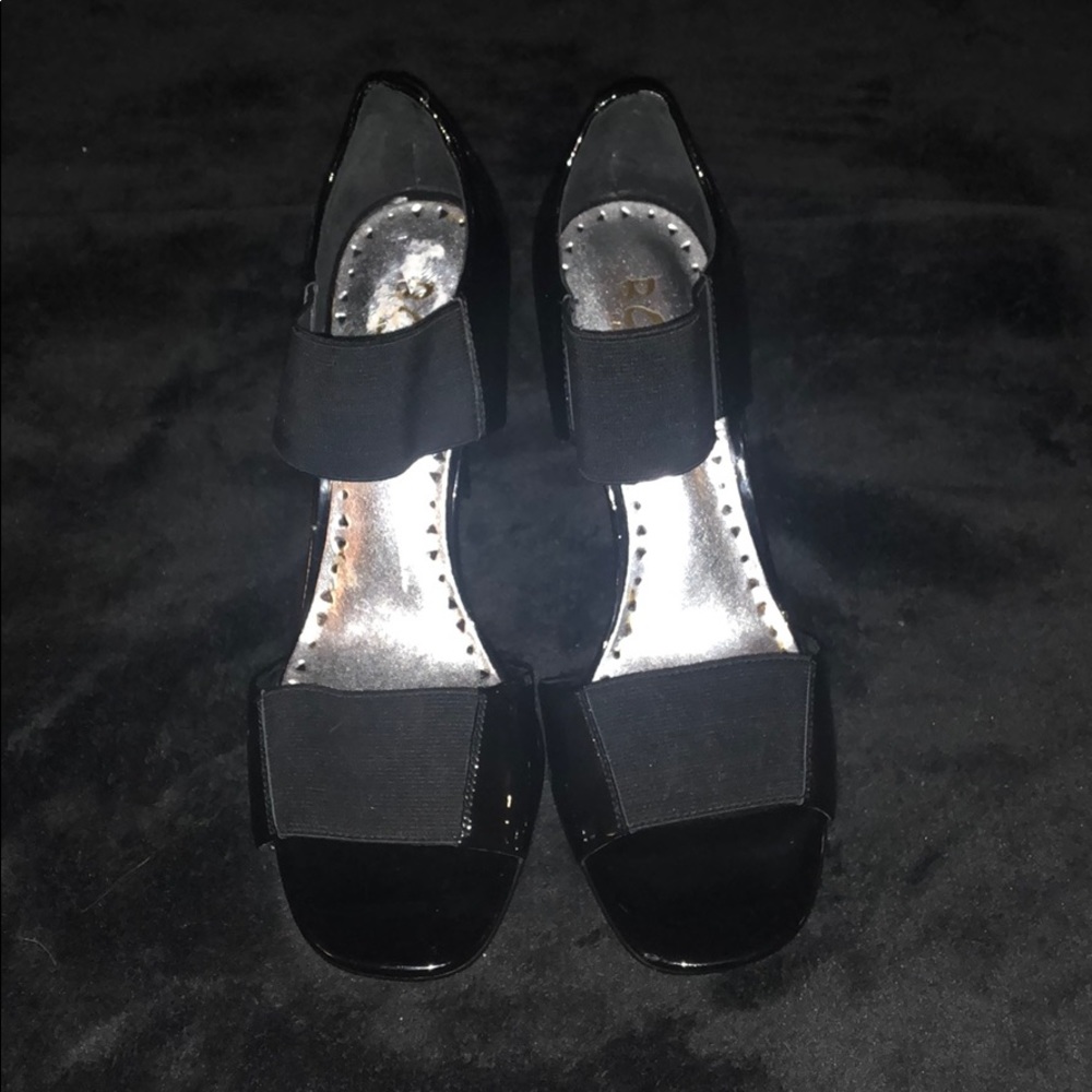 Black BCBGeneration Paris heels
